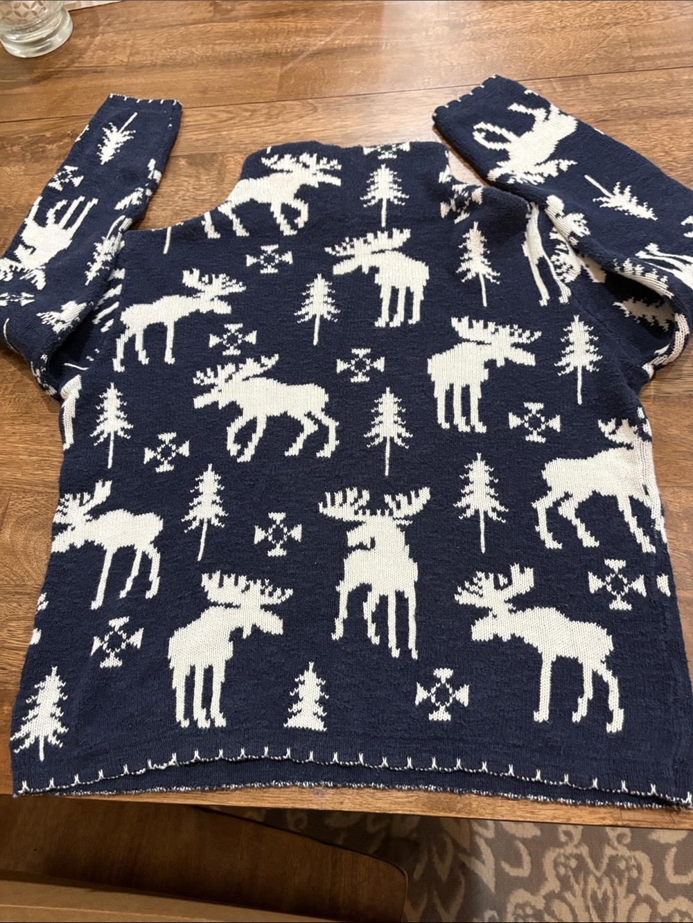 Urban Quest blue & white moose pattern cotton sweater, size Medium - Picture 2 of 8